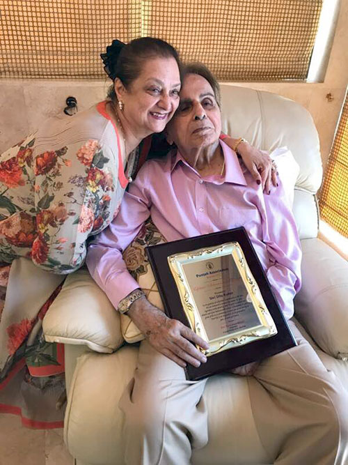 Dilip Kumar better, honoured with Living Legend Lifetime Award