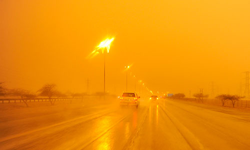 Kuwait witnesses bad weather accompanied by thunder storm