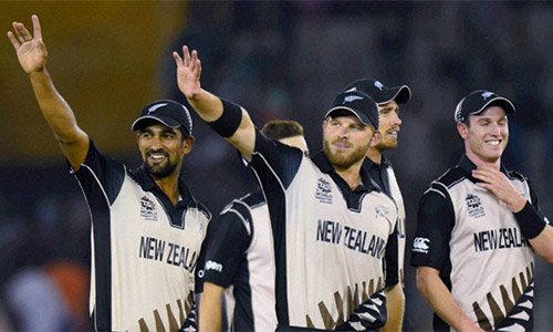 New Zealand beat Pakistan to enter World T20 semis