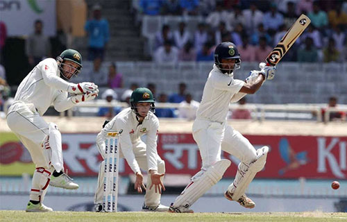India suffer early blow on second day