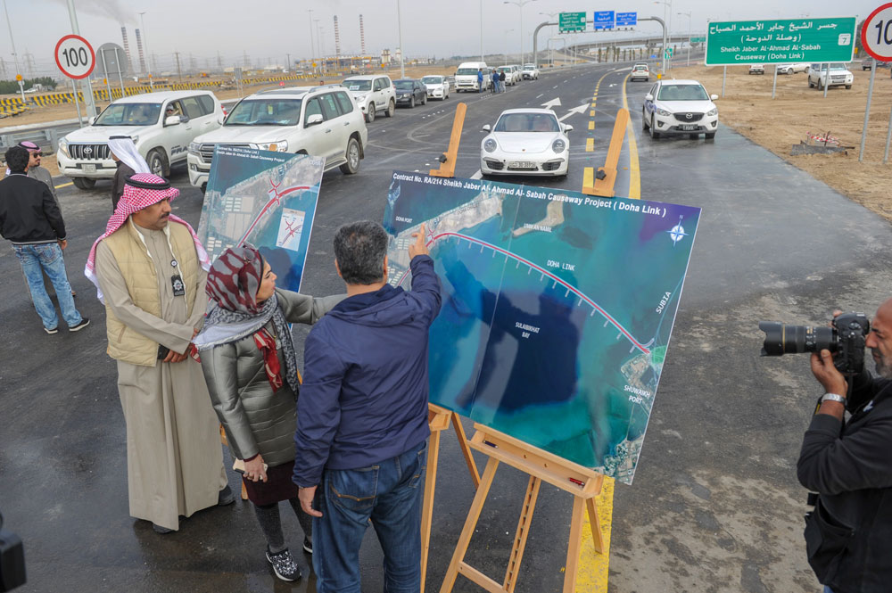 Land section  of Sheikh Jaber Causeway opened