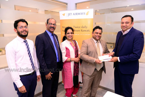 Jet Airways gave away prize to lucky draw winner of "IIK India Property Show November 2017"