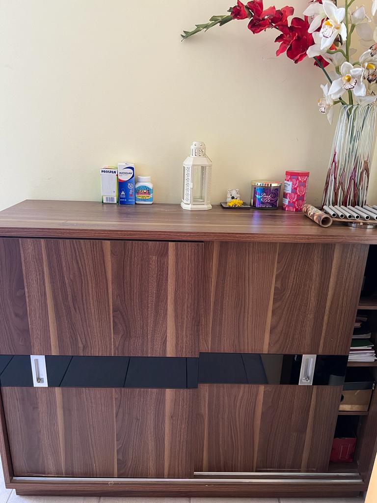 Kuwait buy & sell Classifieds Furniture throw away price!!..