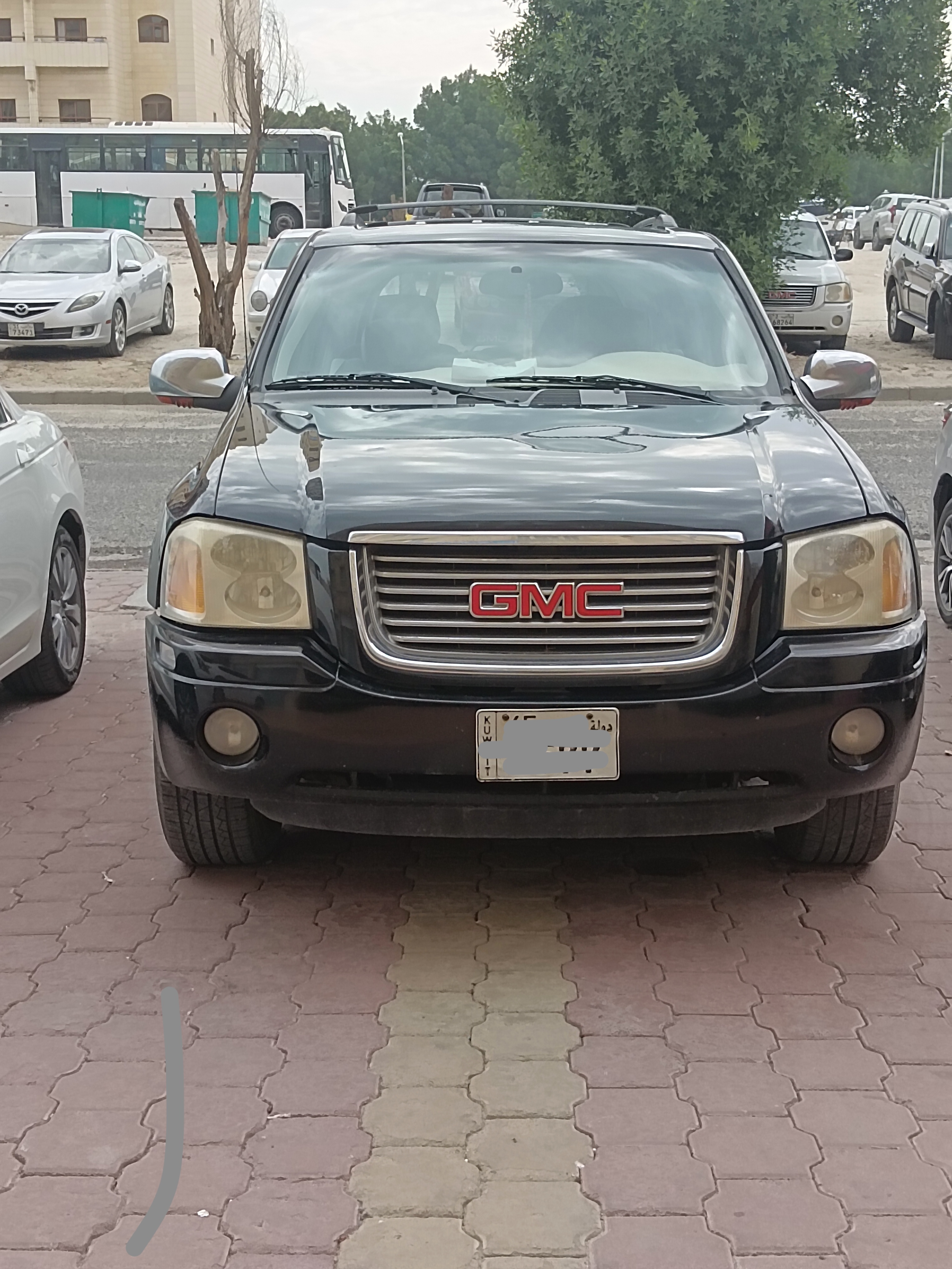 Urgent sale GMC envoy2009