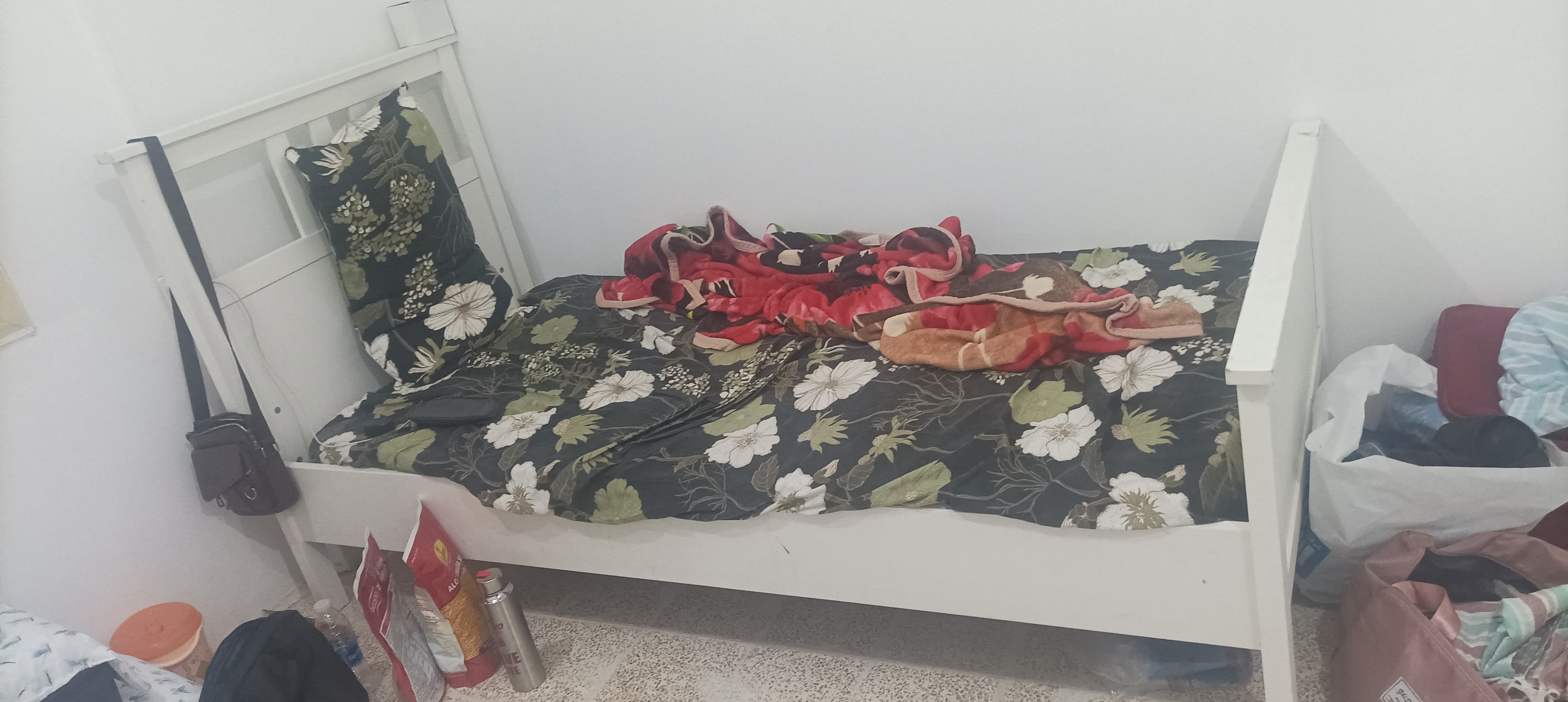 Single cot with matress available