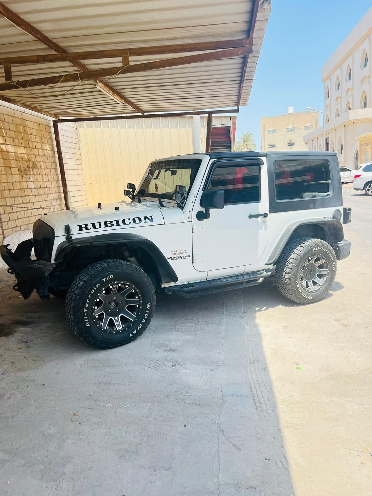 Jeep Wrangler 2009 model lady driven, jeep for sale.