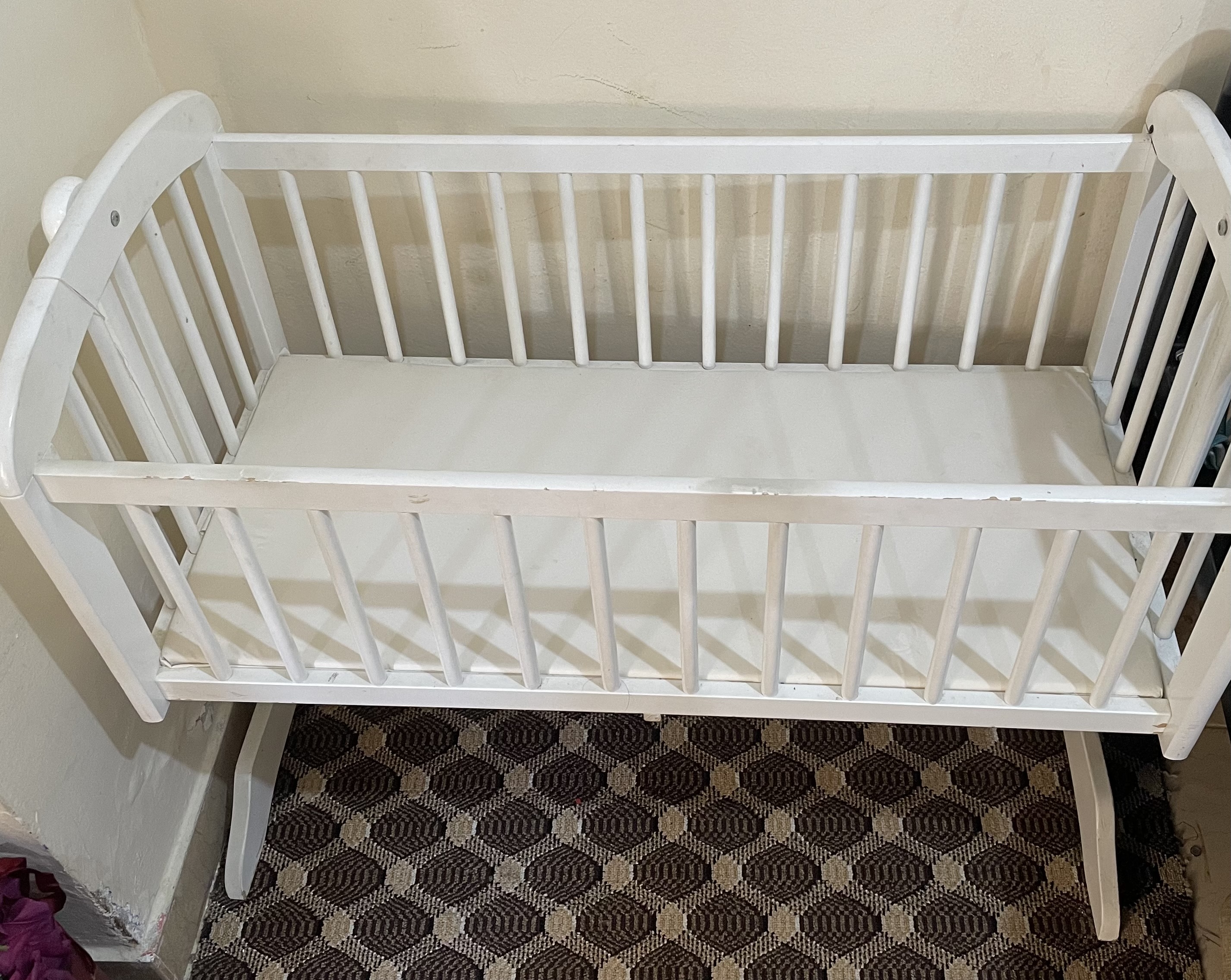 Baby cradle for sale