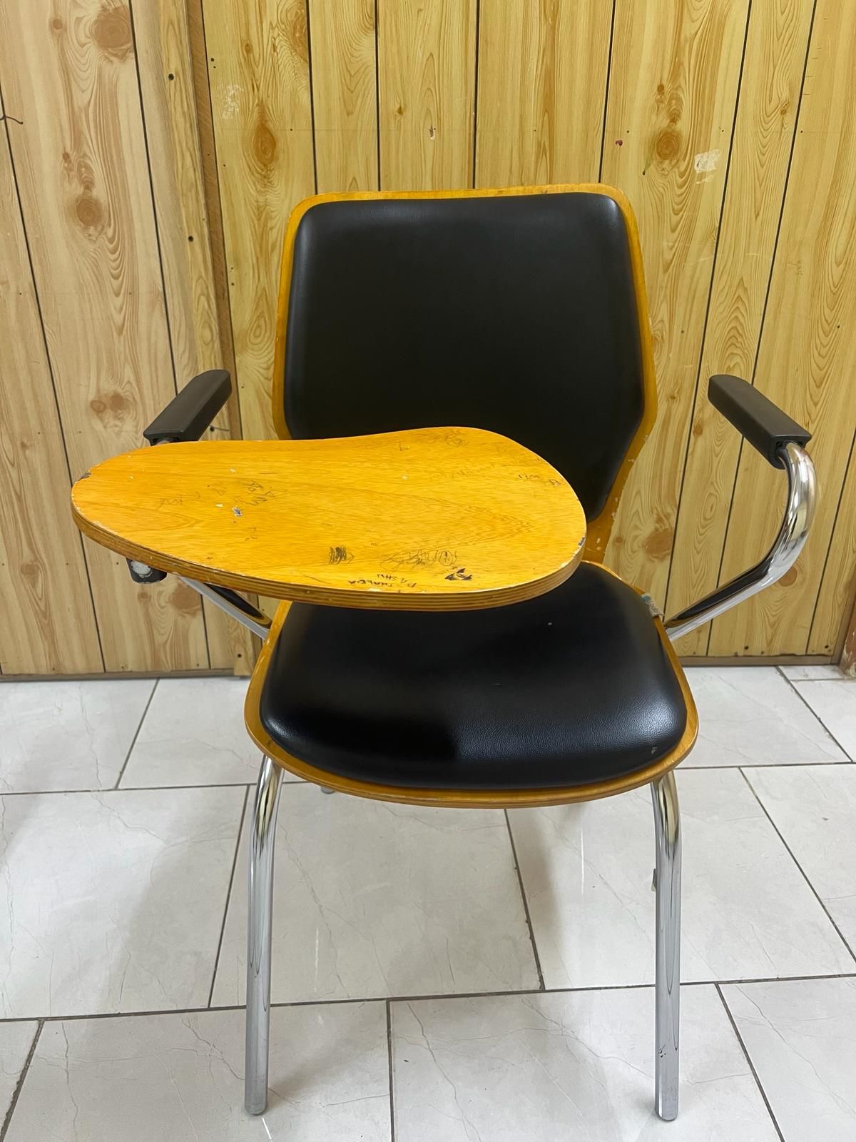 🔥 Urgent Sale for Used Chairs with writing pads