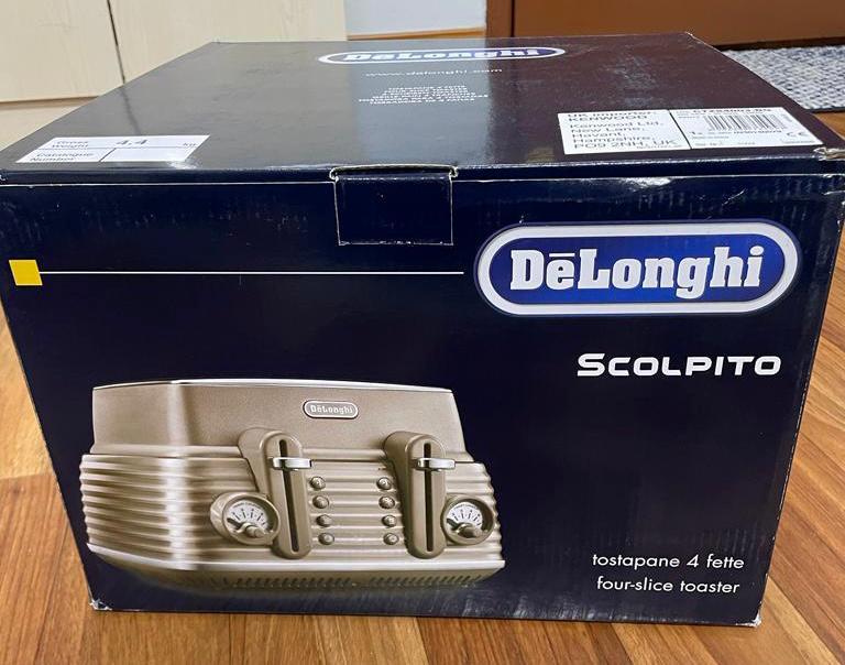 Delonghi Four Slice Toaster