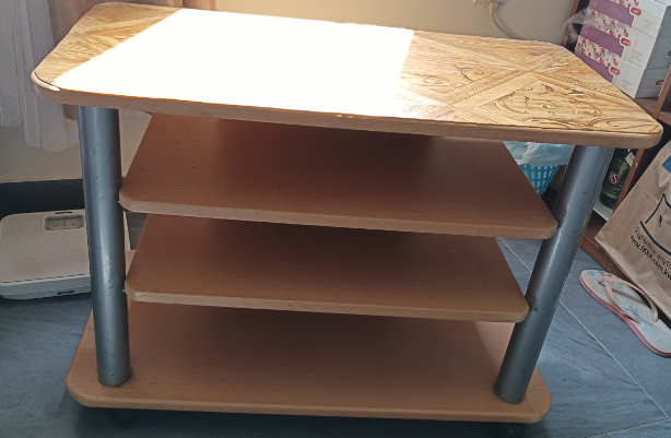 Sale, Small side table with wheel/ Study table with Wheel
