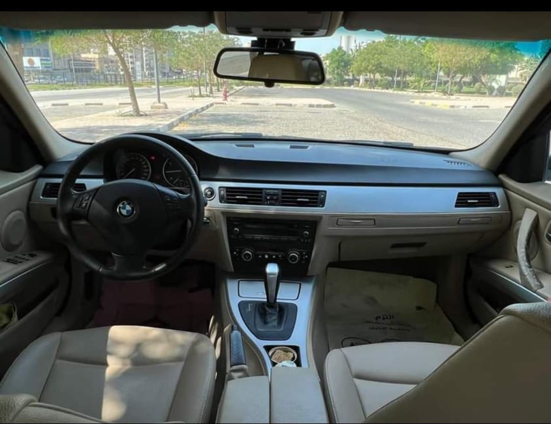 Bmw 320i for sale less km