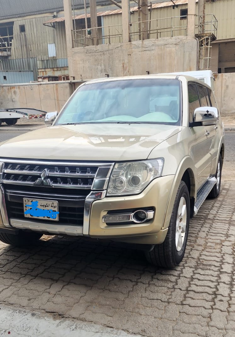 Pajero, 2016, single owner, Inspected, low mileage, original paint, LCD and reverse cam, Very clean,
