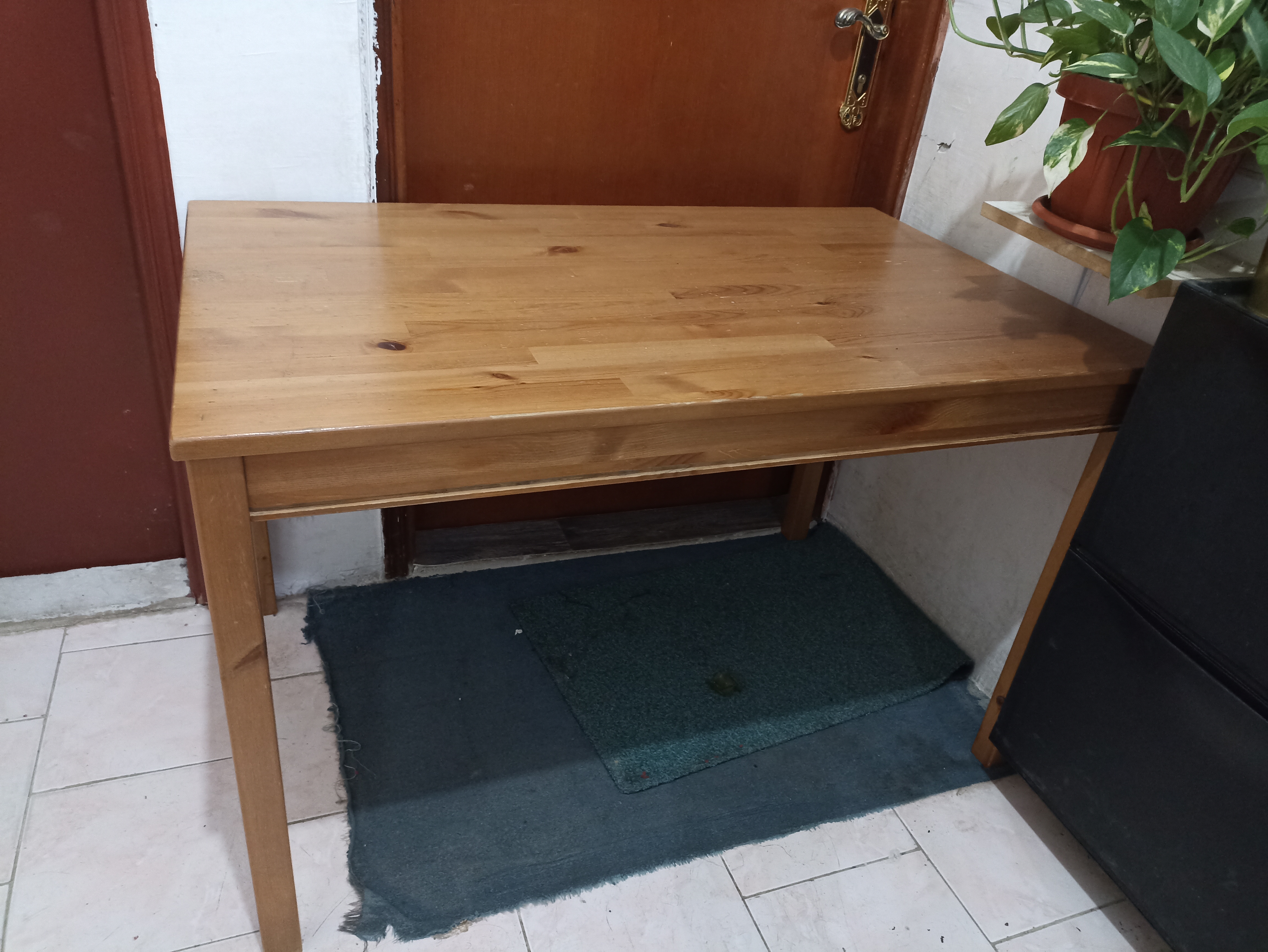 ***Dining table for sale