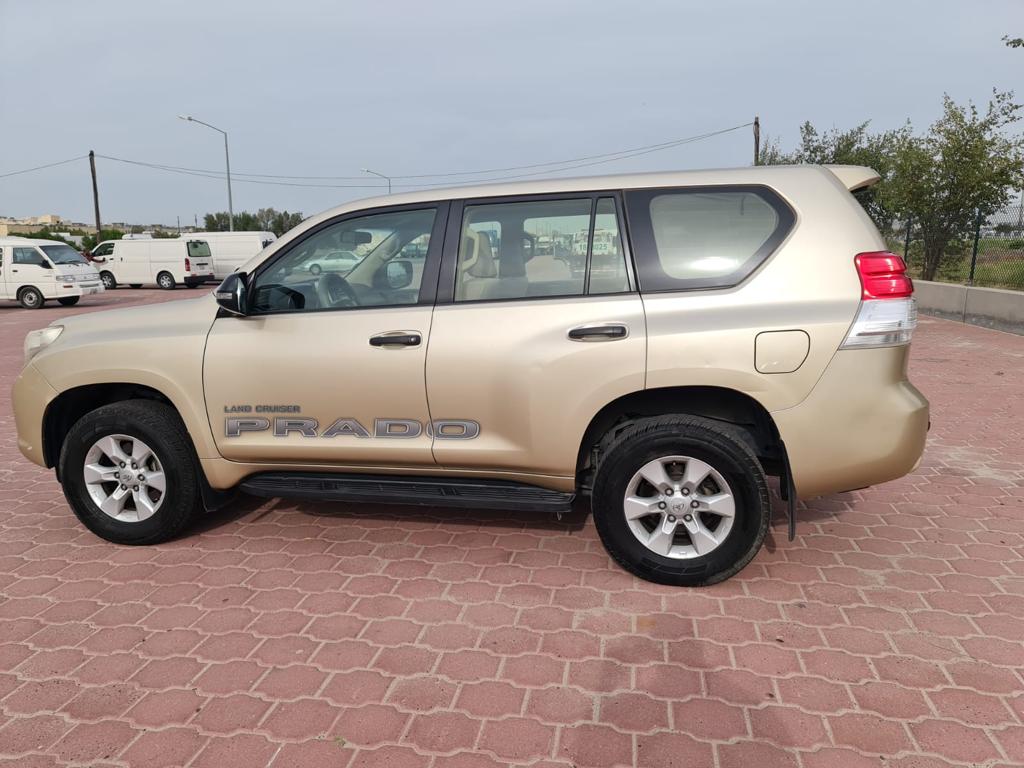 2012 Toyota  Land cruiser Prado  Well maintained for sale