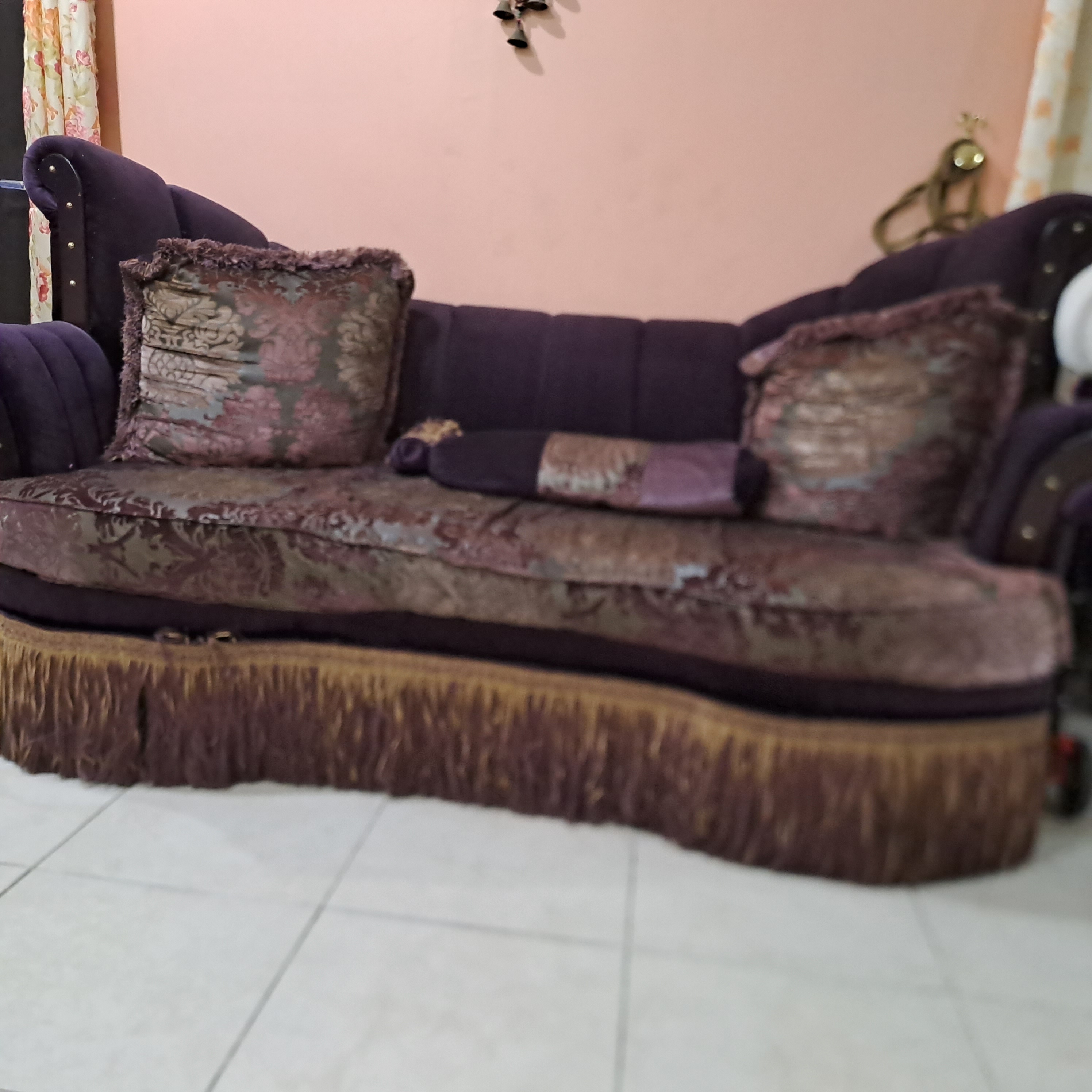 Sofa(velvet) available for sale, 2 piece 6 kd only 