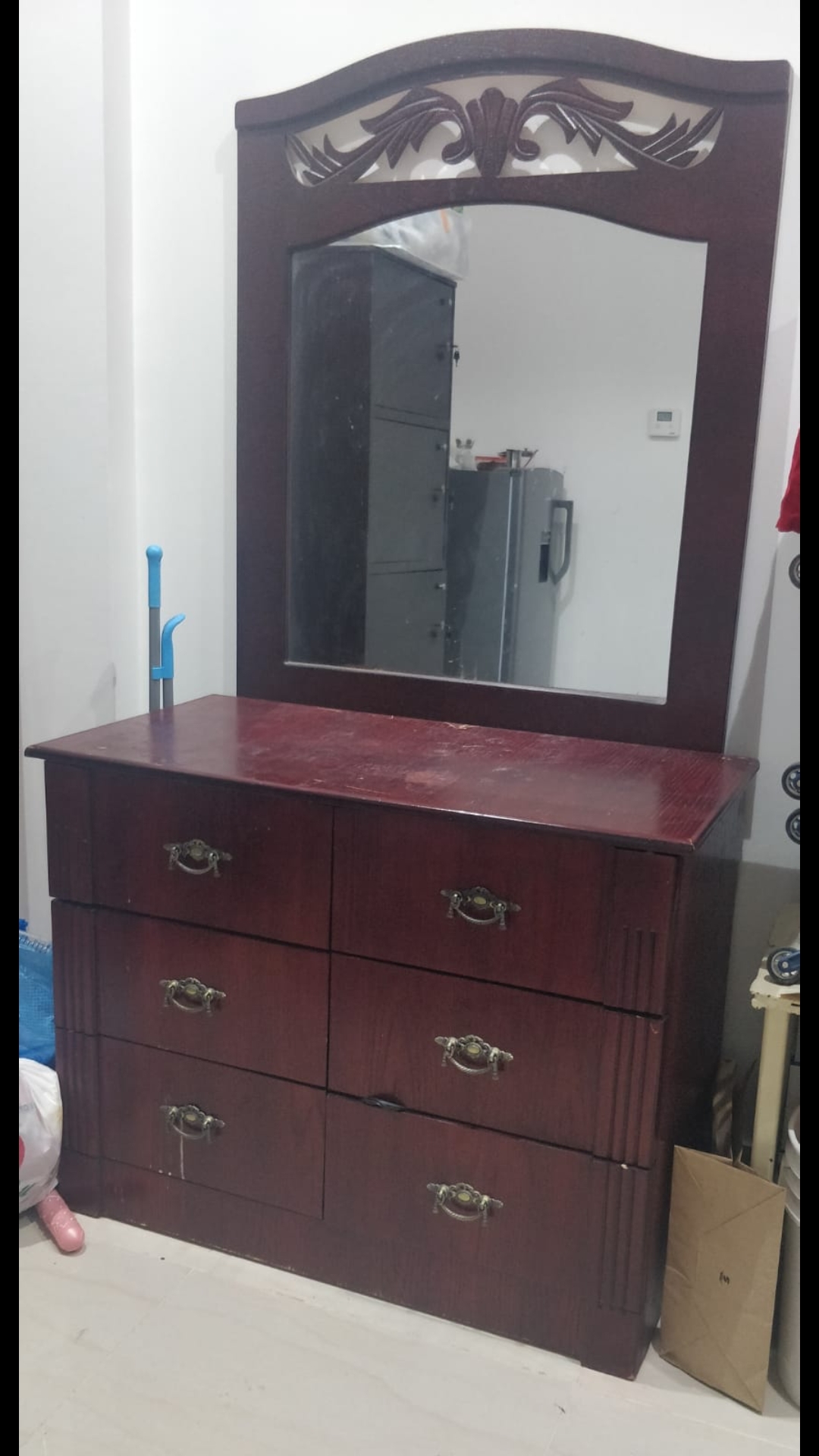 Dressing Table - with shelves 