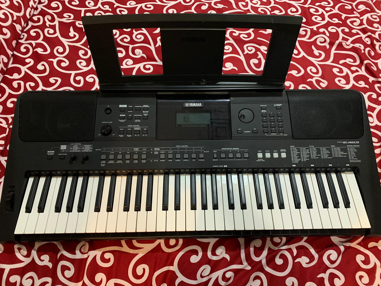 Piano Yamaha PSR E463