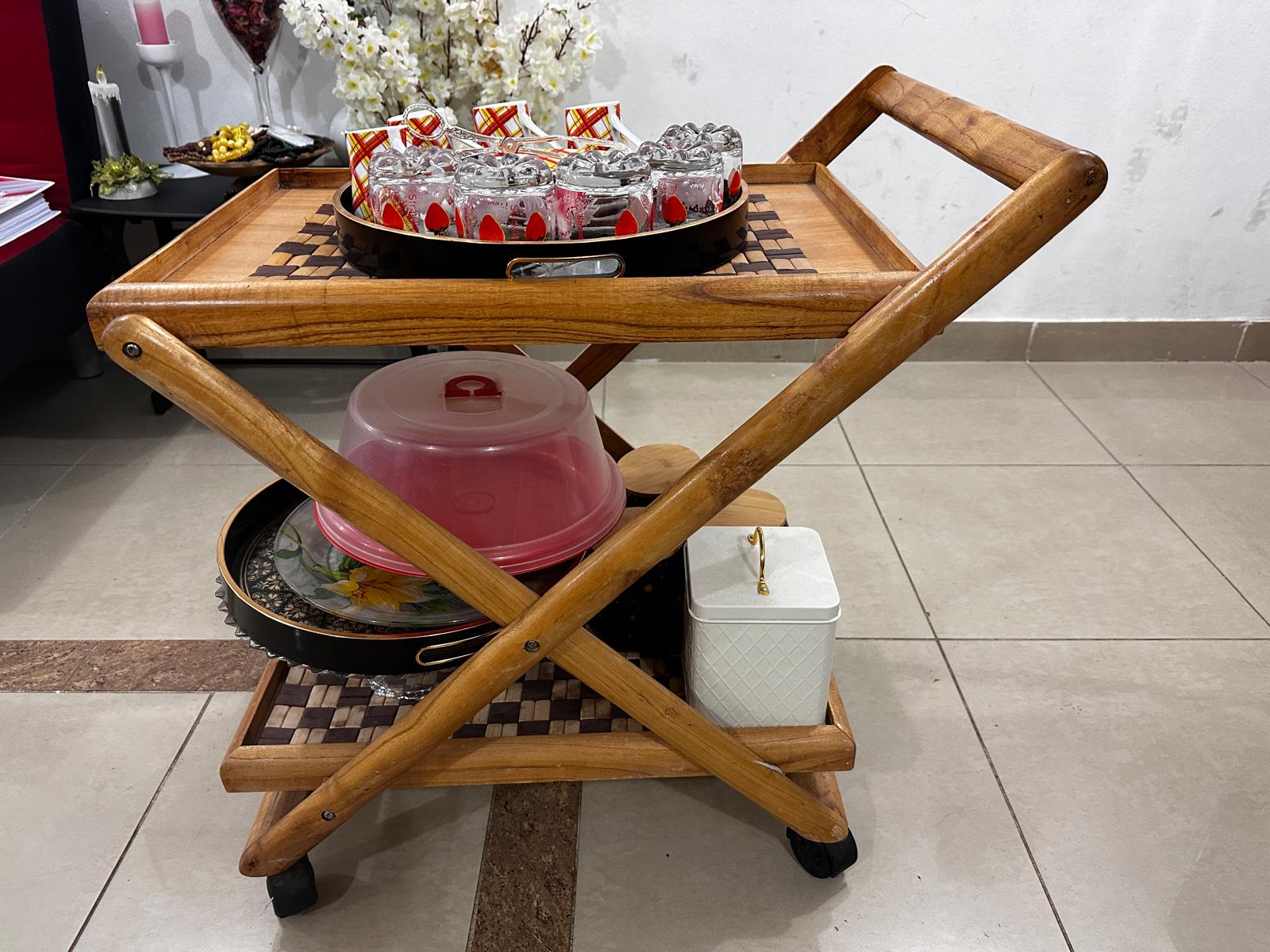 Home Center Wooden Tea Trolly for Sale