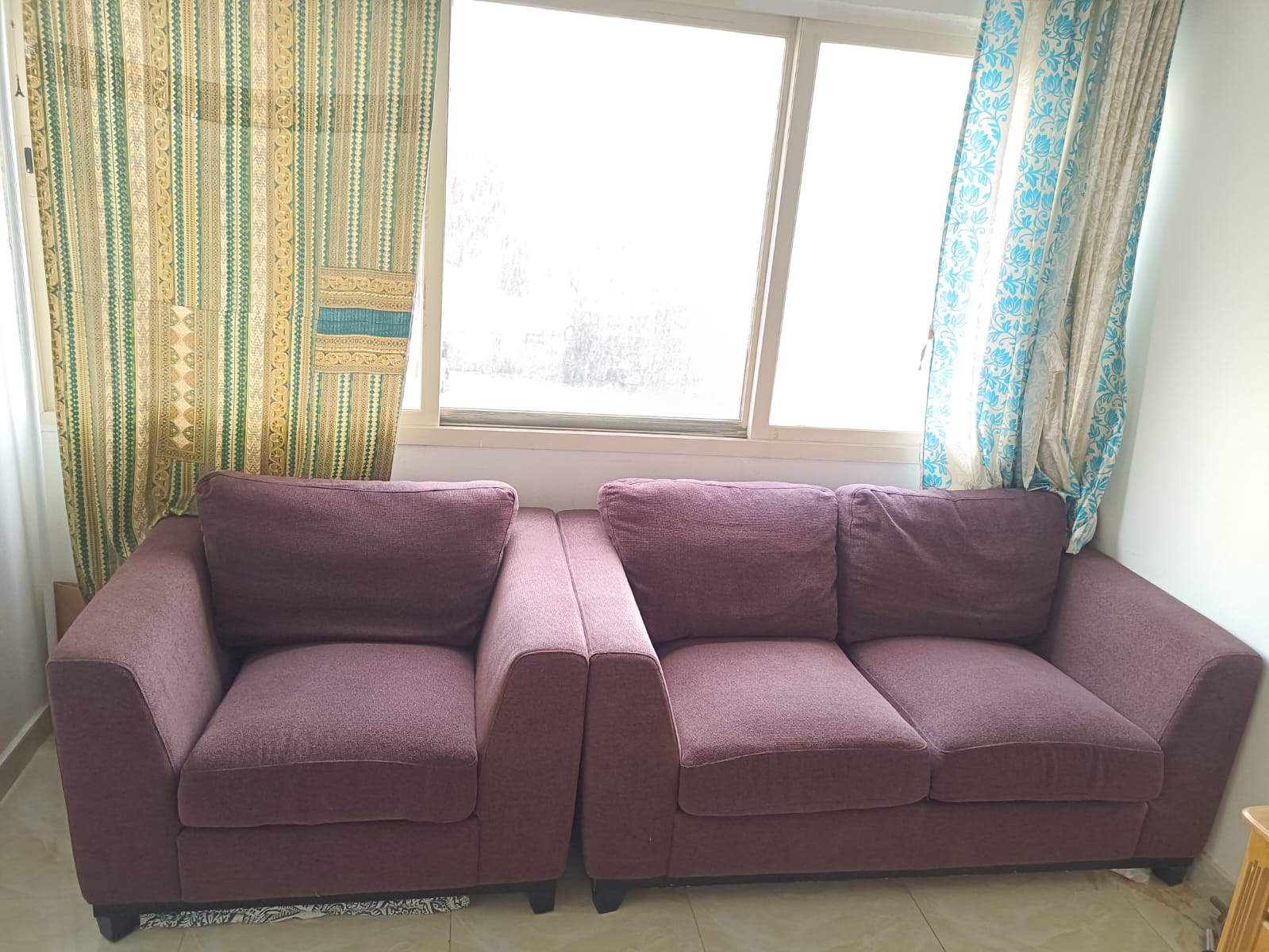 Big Hall Studio Apartment room for rent along with Home Appliances & Furniture – Hawally - (120 KD+5KD)