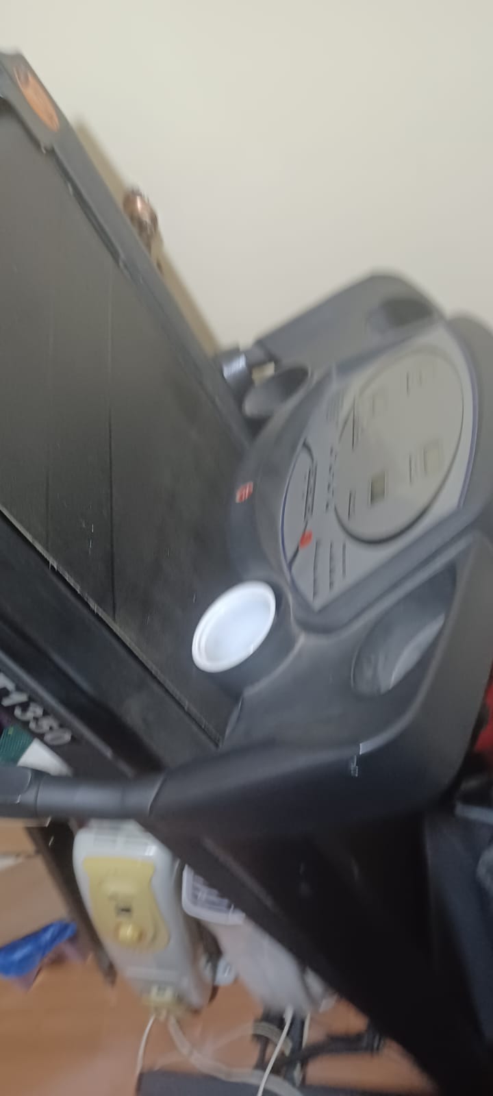 Treadmills & cardio machine 