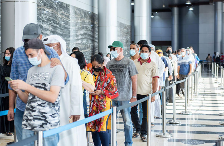 High turnout to receive anti-virus vaccine during  holiday