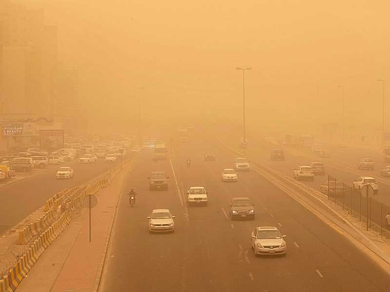 Kuwait covered with dust for almost 25% of the year