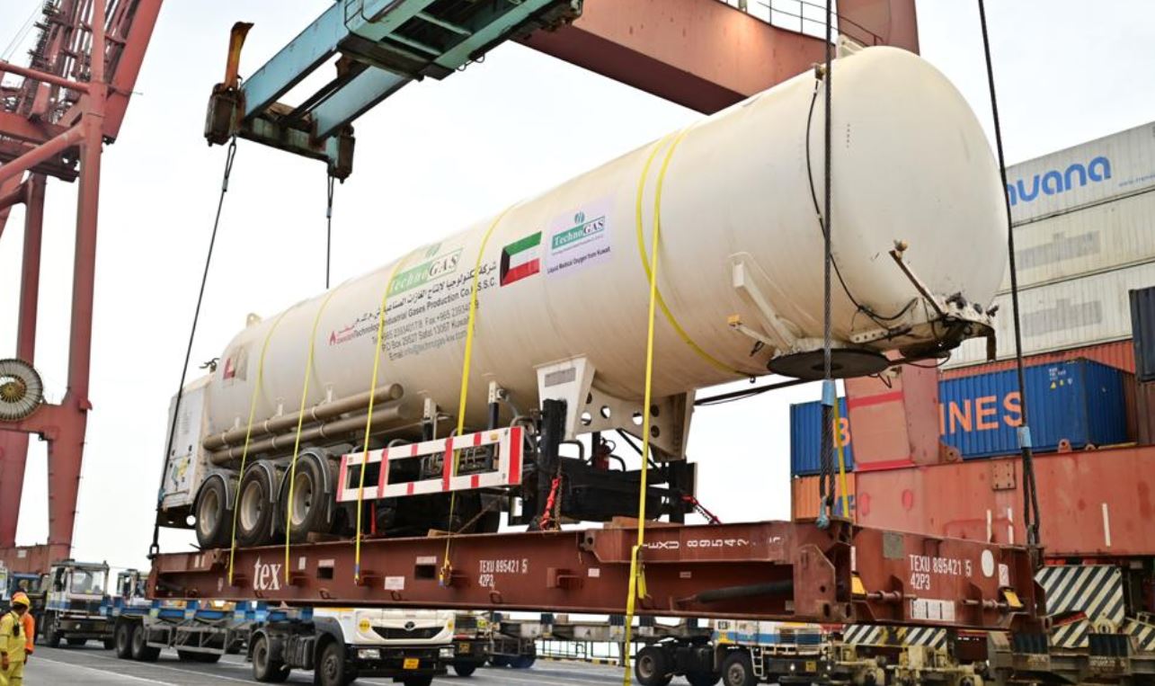3 semi-trailers with 75 MT of Liquid Medical Oxygen from Kuwait reaches Mumbai port