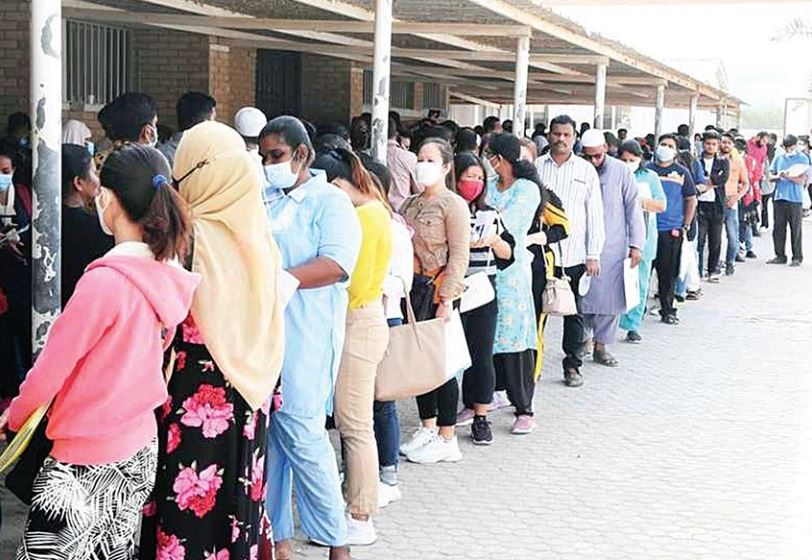 Heavy rush continues at expatriate medical testing centers