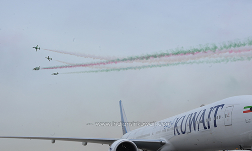 Kuwait opens first-ever airshow to much fanfare