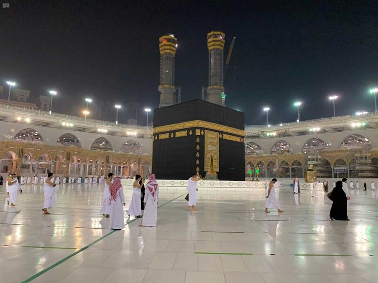 Approval for expatriates to perform Umrah  by land trips