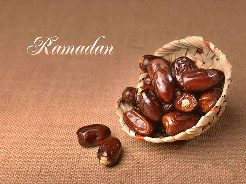Breaking of Ramadan fasting with Dates