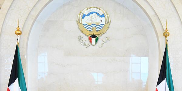 Kuwait Cabinet stops dine-in service inside restaurants