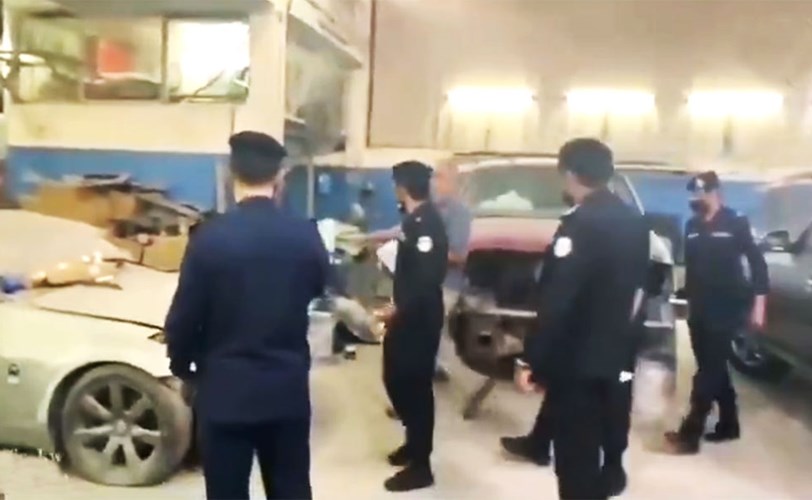Authorities placed stickers on over 1000 abandoned cars in Shuwaikh