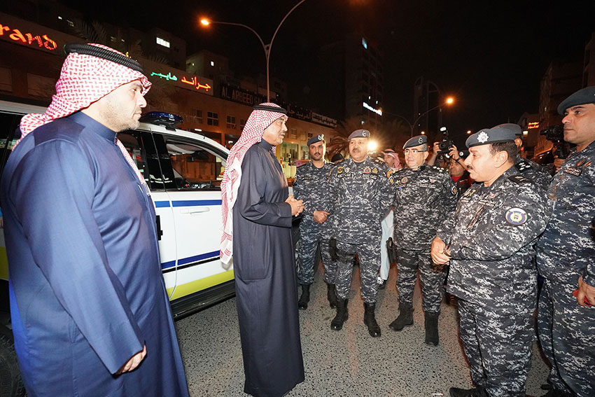 Kuwait Prime Minister visits checkpoints