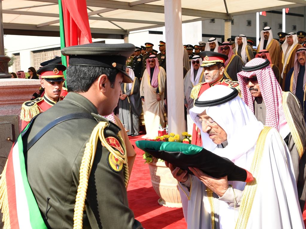 Kuwait Amir attends flag-hoisting event