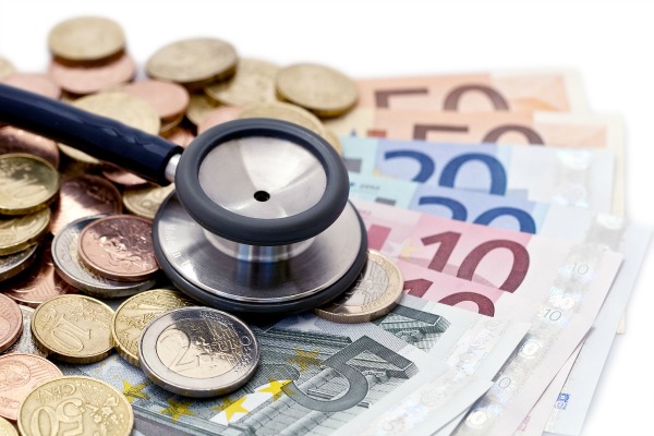 Travel ban on those defaulting hospital fees