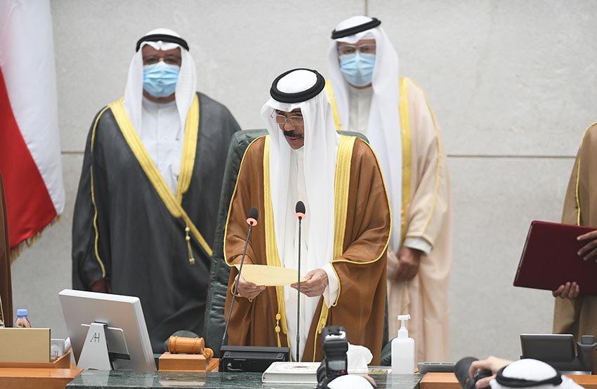 Sheikh Nawaf Al-Ahmad takes oath as Kuwait