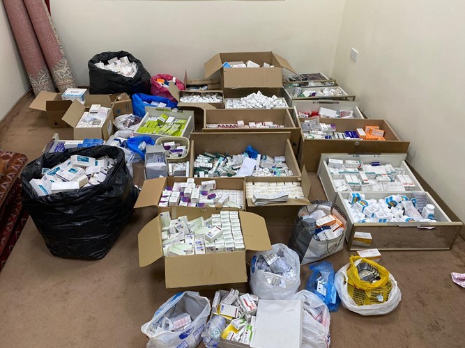 Police  seizes large quantity of medicines from a house in Jleeb Al-Shuyoukh