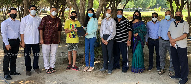 Indian Dentists’ Alliance in Kuwait (IDAK) Distributes Samsung Tabs to the Needy Children