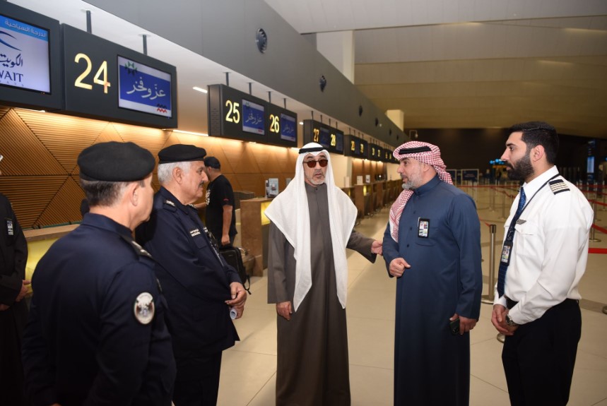 Minister assures topnotch service for airport travelers